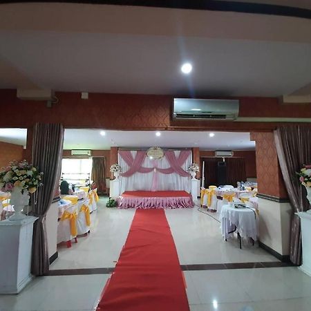 Le Parc Wangnang Hotel Phitsanulok Zewnętrze zdjęcie
