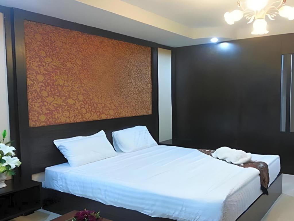 Le Parc Wangnang Hotel Phitsanulok Zewnętrze zdjęcie