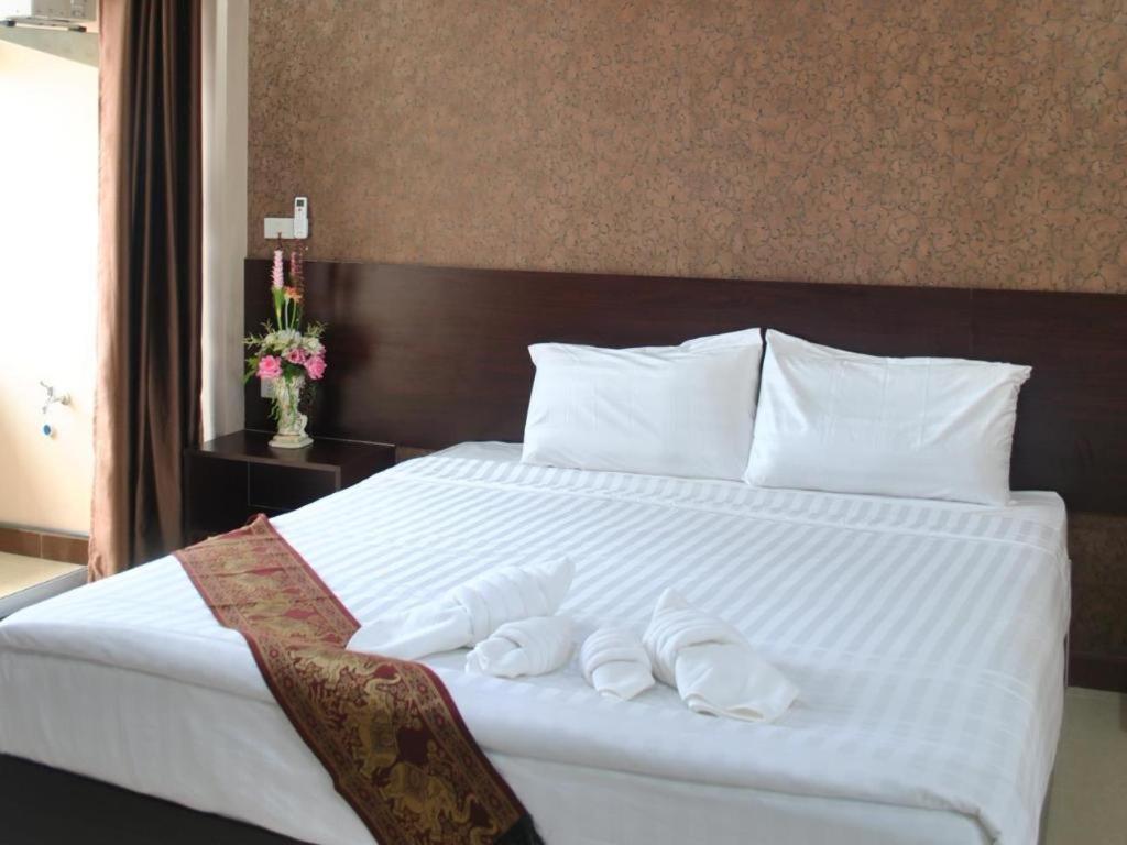 Le Parc Wangnang Hotel Phitsanulok Zewnętrze zdjęcie