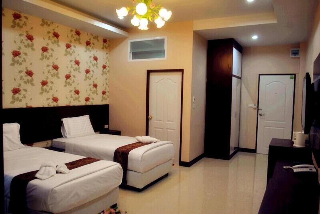 Le Parc Wangnang Hotel Phitsanulok Zewnętrze zdjęcie