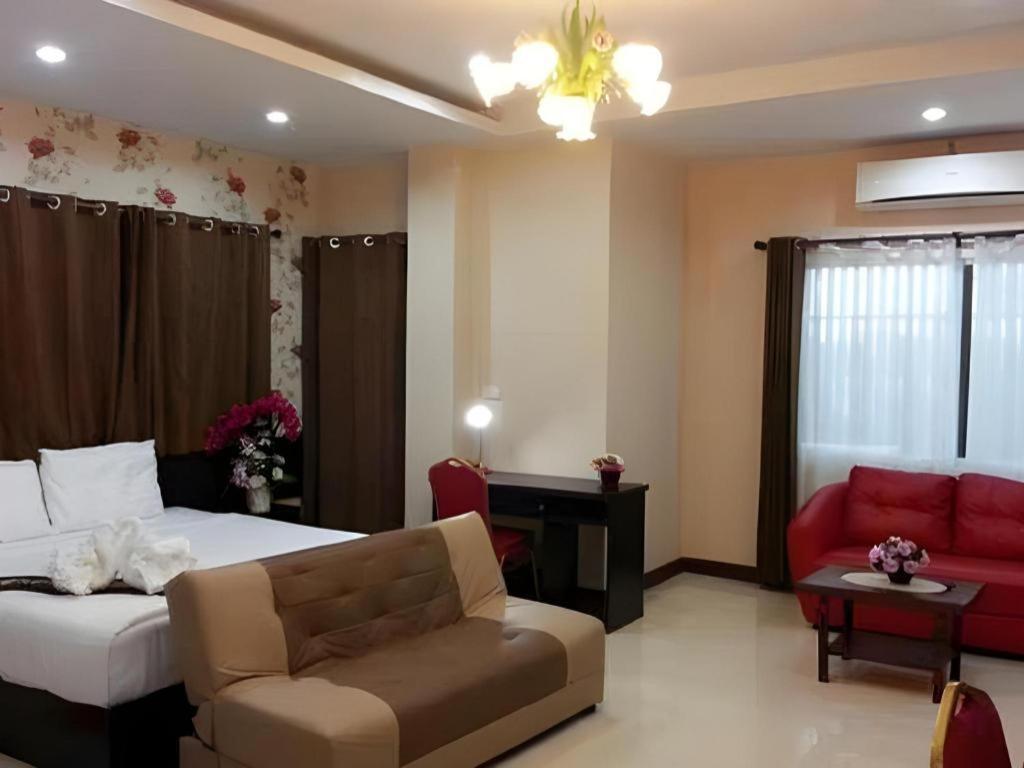 Le Parc Wangnang Hotel Phitsanulok Zewnętrze zdjęcie