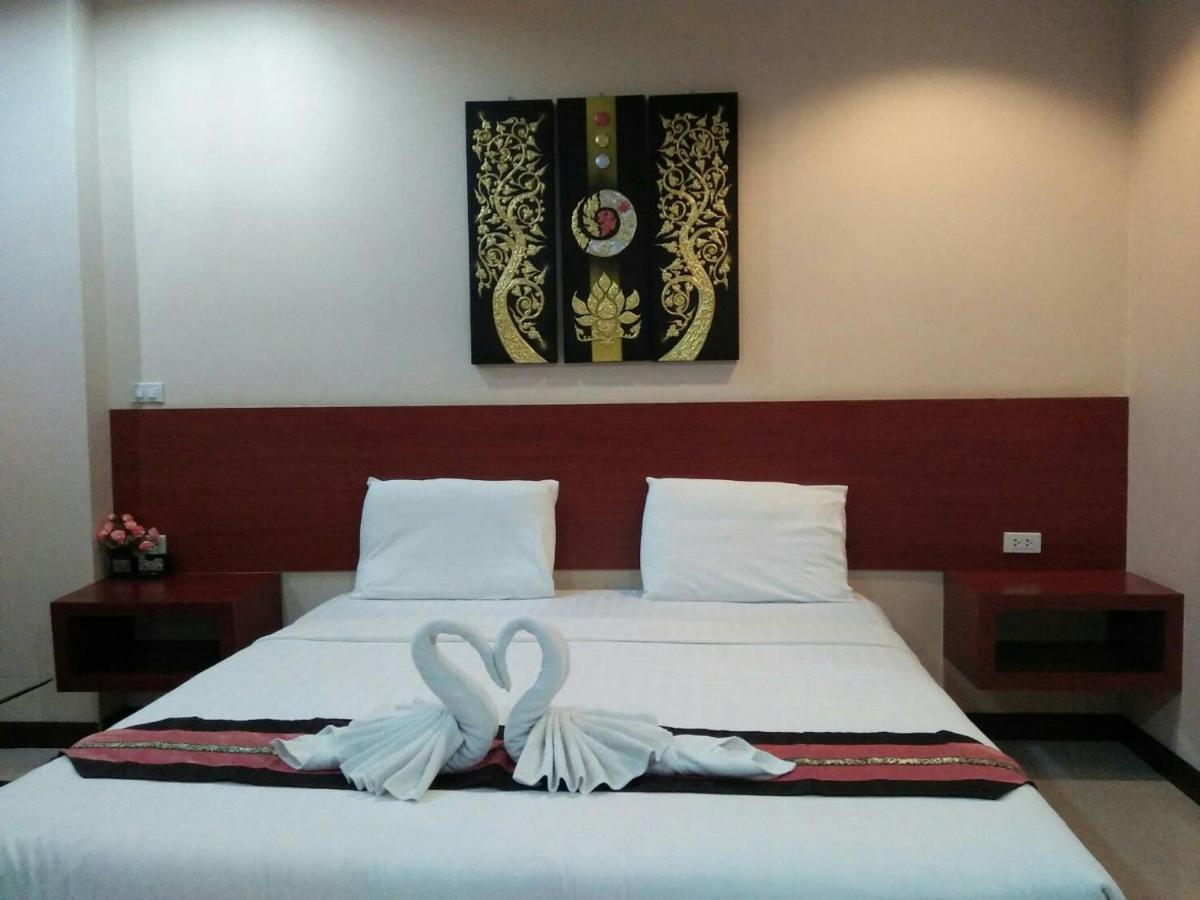 Le Parc Wangnang Hotel Phitsanulok Zewnętrze zdjęcie