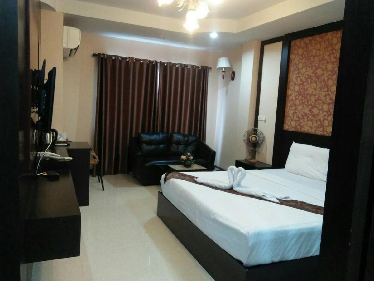 Le Parc Wangnang Hotel Phitsanulok Zewnętrze zdjęcie